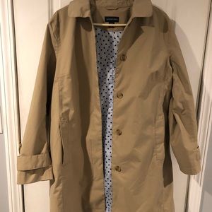 Spring/Fall lightweight khaki trench coat